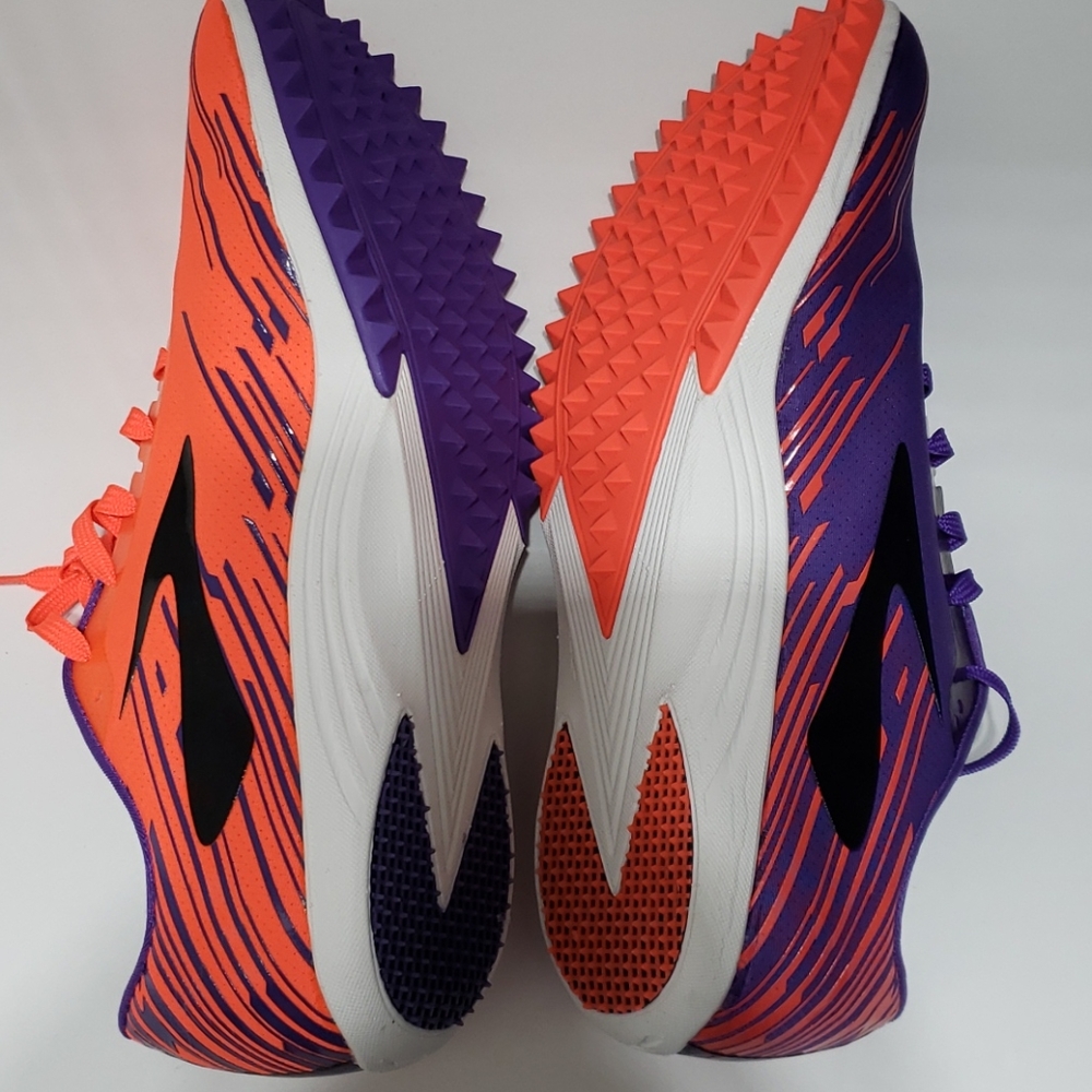Brooks Mach 18 Spikeless Women Shoes - Picture 8 of 11